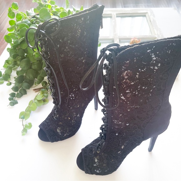 NEW Bebe Black Lace Shaft Lace Up Boots / Heels - Picture 8 of 11